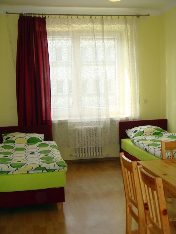 Hostel Omega Жешов Стая снимка
